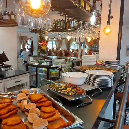 Solpark Tenis Sl 莫莱拉